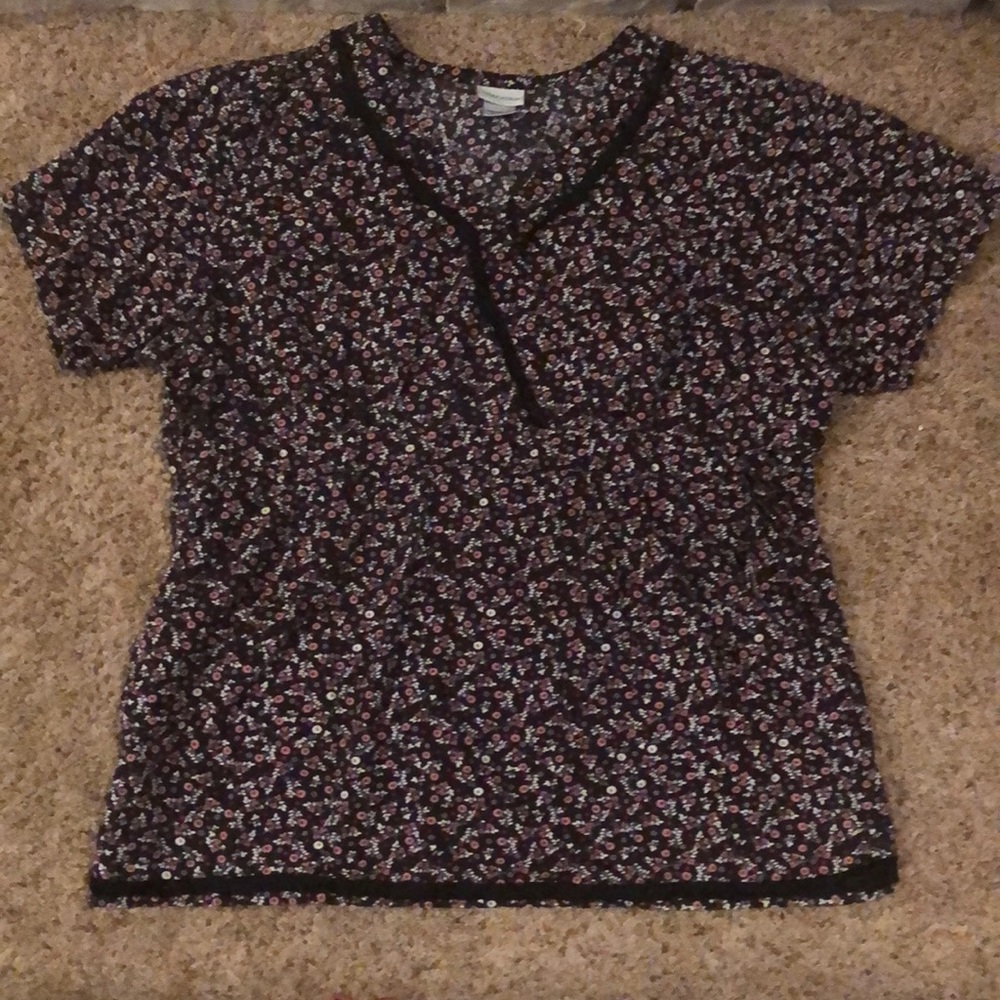 Scrub top